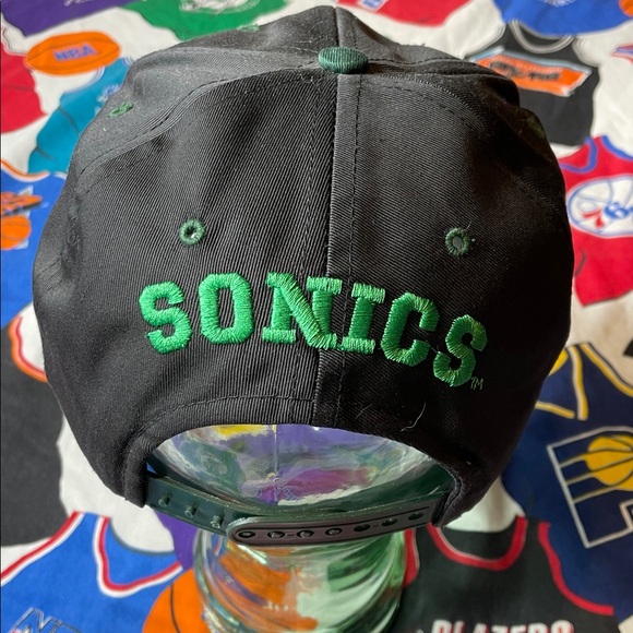 Vintage NBA Seattle SuperSonics SnapBack Hat - Picture 4 of 6